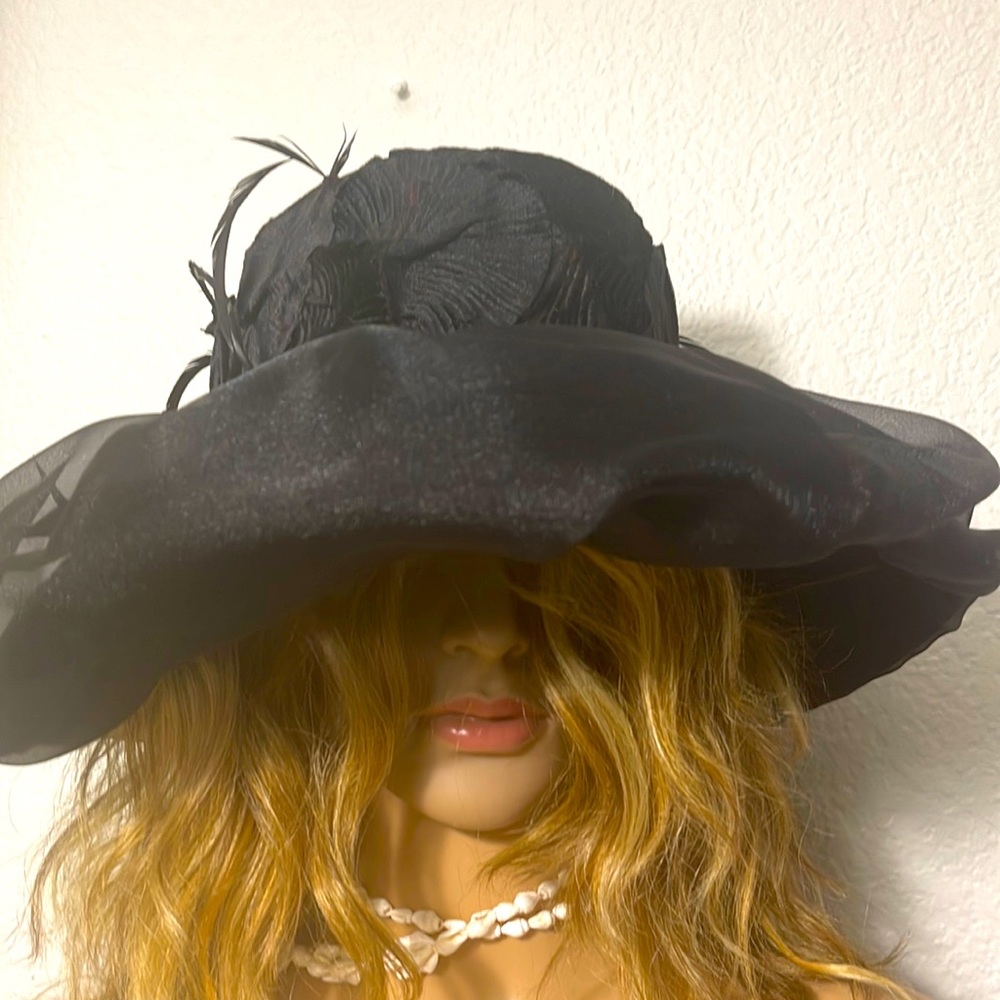 Beautiful Rare black hat